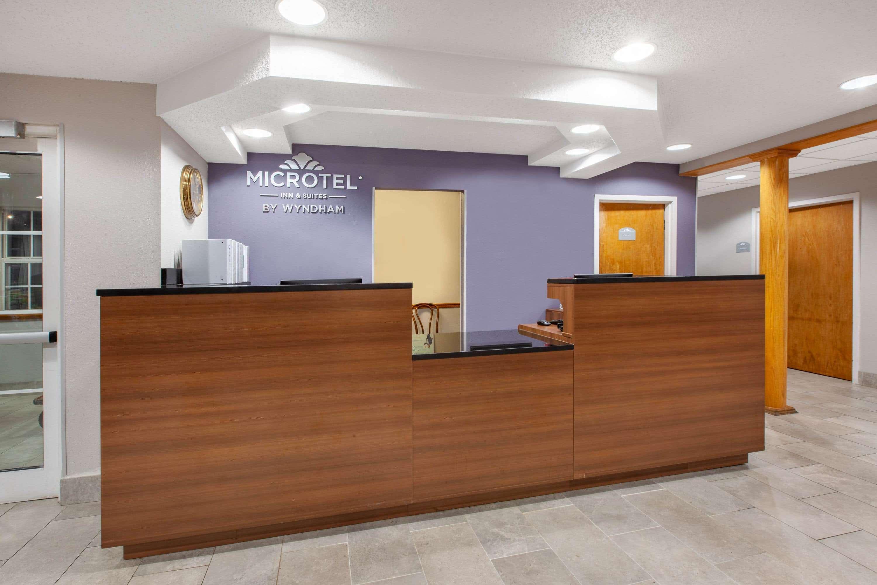 Microtel Inn & Suites By Wyndham Pittsburgh Airport Robinson Township Eksteriør billede