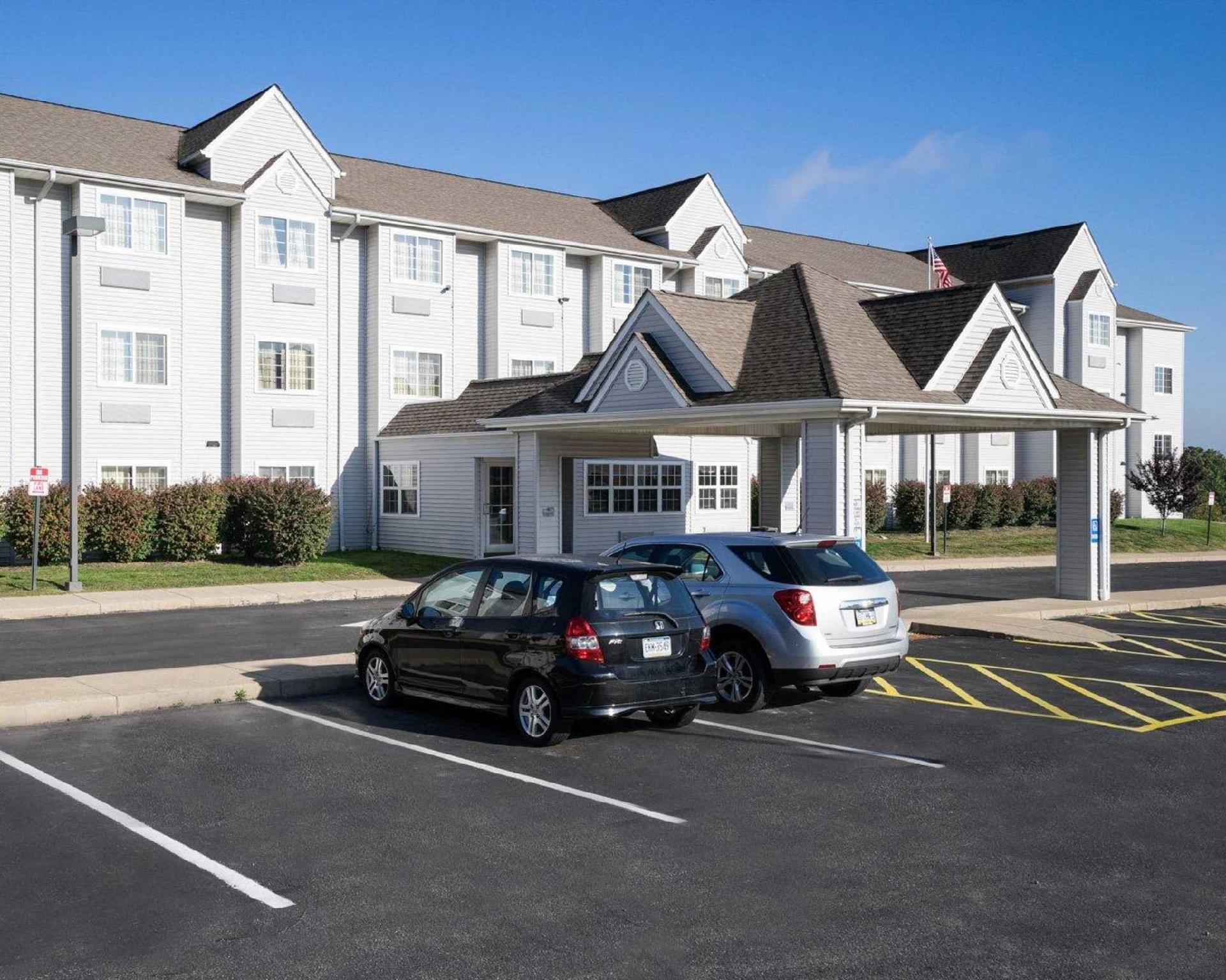 Microtel Inn & Suites By Wyndham Pittsburgh Airport Robinson Township Eksteriør billede