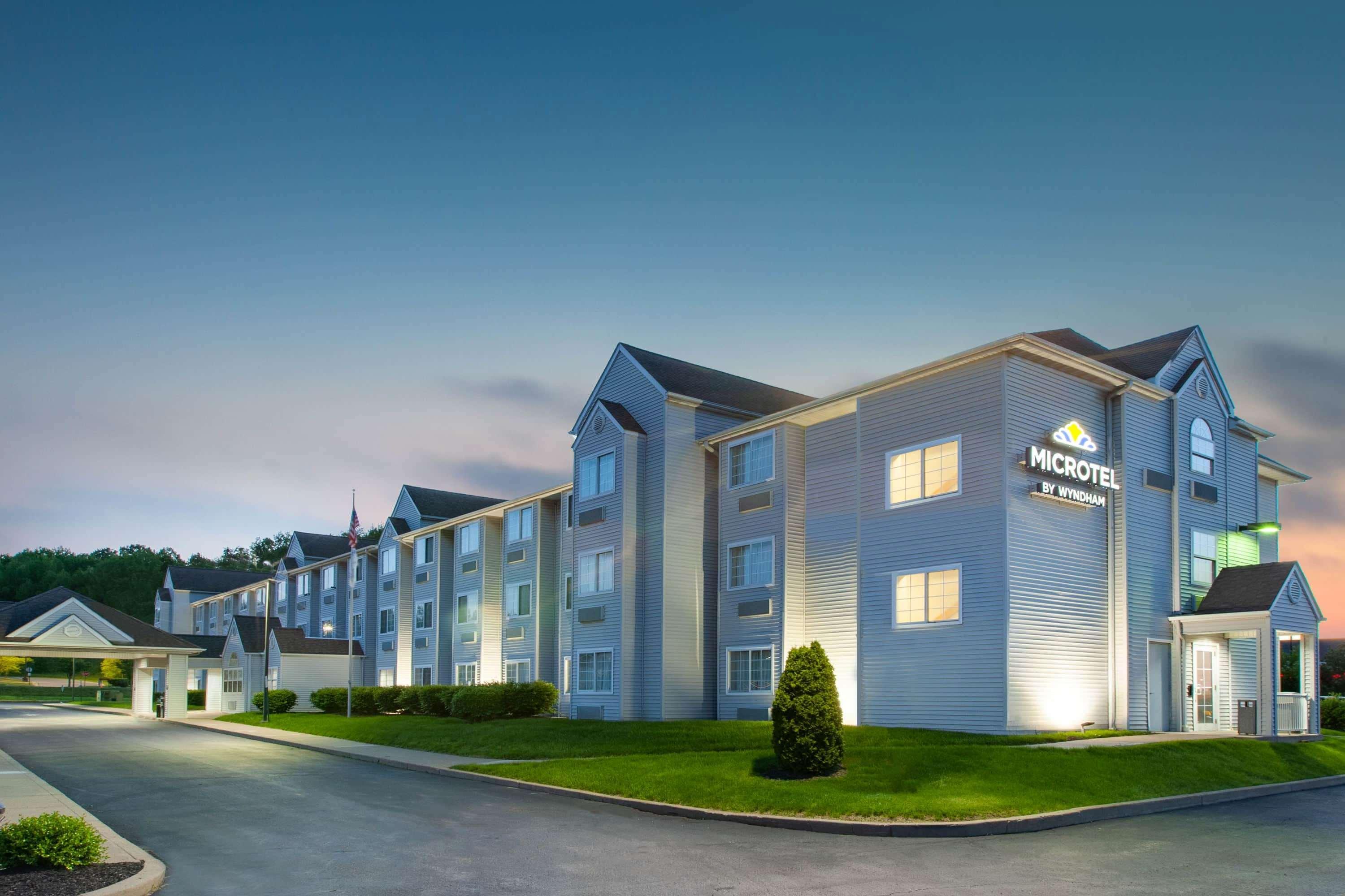 Microtel Inn & Suites By Wyndham Pittsburgh Airport Robinson Township Eksteriør billede
