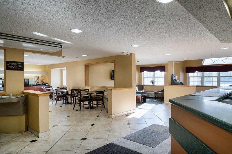 Microtel Inn & Suites By Wyndham Pittsburgh Airport Robinson Township Eksteriør billede