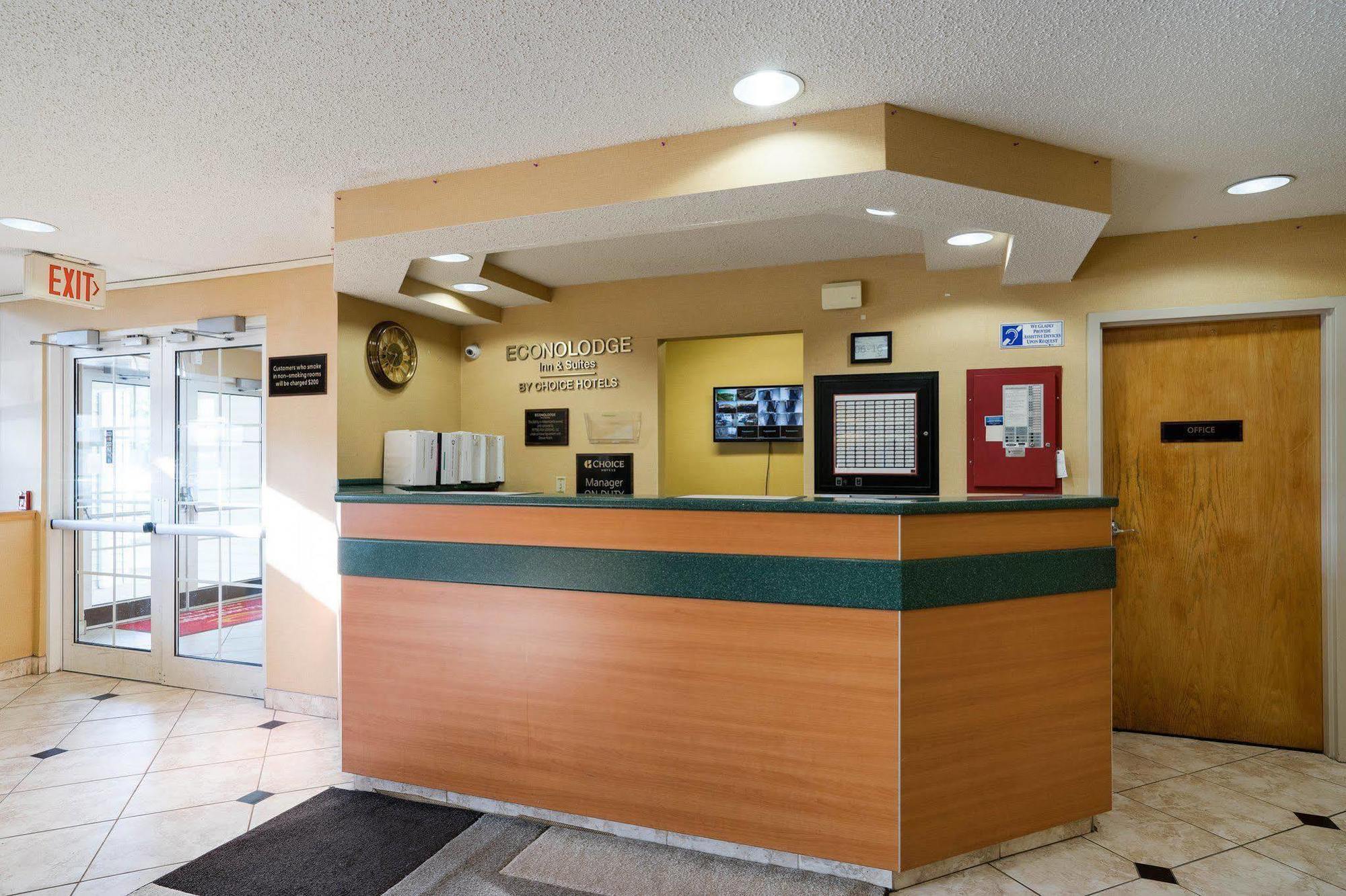 Microtel Inn & Suites By Wyndham Pittsburgh Airport Robinson Township Eksteriør billede