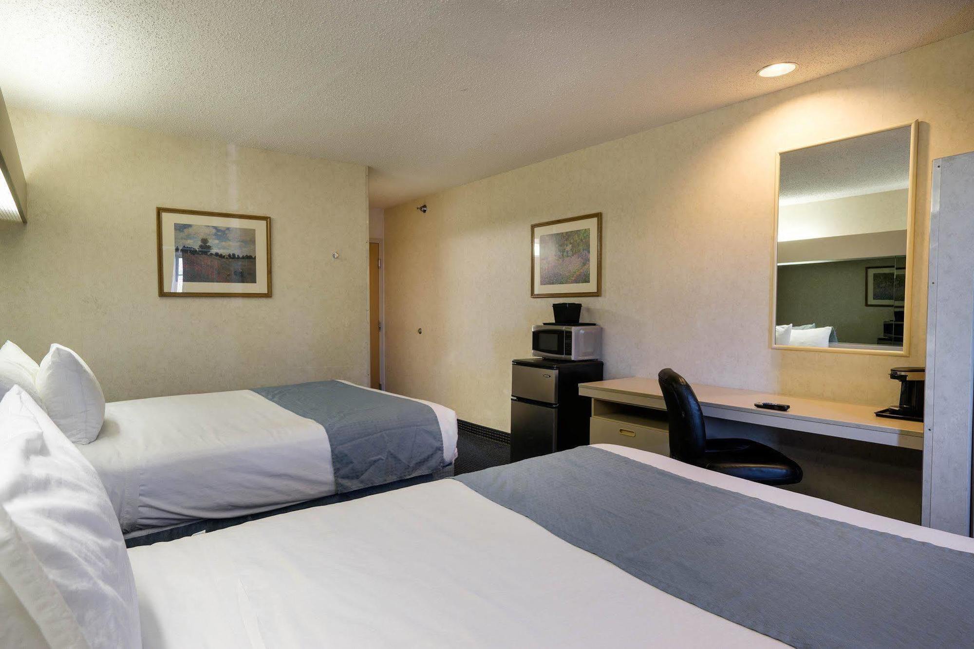 Microtel Inn & Suites By Wyndham Pittsburgh Airport Robinson Township Eksteriør billede