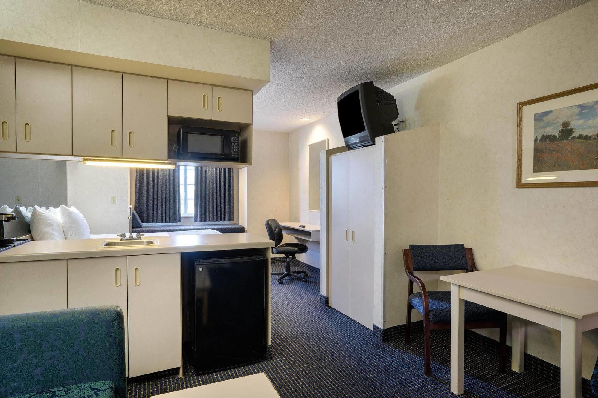 Microtel Inn & Suites By Wyndham Pittsburgh Airport Robinson Township Eksteriør billede