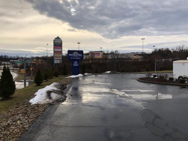 Microtel Inn & Suites By Wyndham Pittsburgh Airport Robinson Township Eksteriør billede