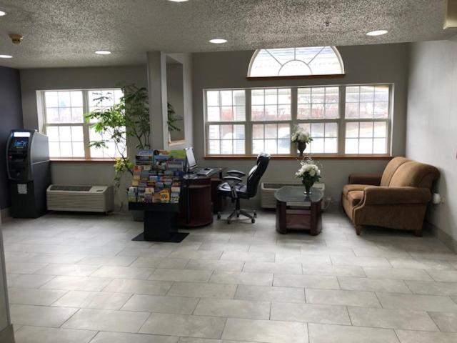 Microtel Inn & Suites By Wyndham Pittsburgh Airport Robinson Township Eksteriør billede
