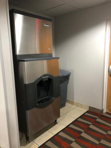 Microtel Inn & Suites By Wyndham Pittsburgh Airport Robinson Township Eksteriør billede